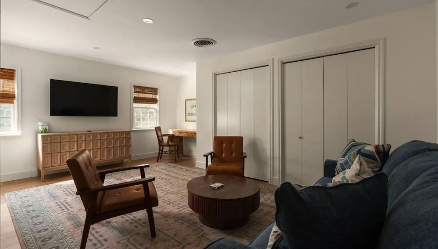 Guest rooms
