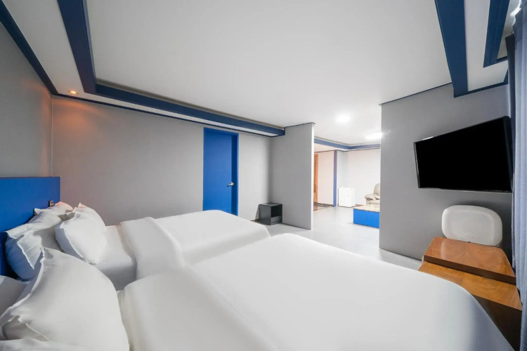 Noblesse Hotel