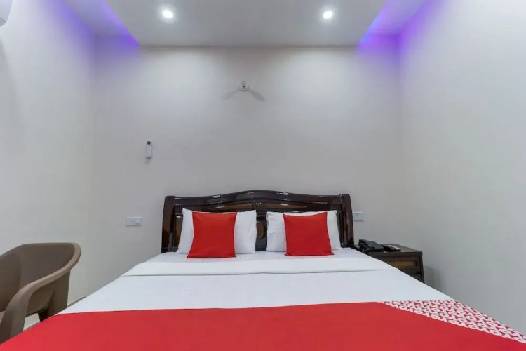 Hotel Vasdeva by OYO Rooms
