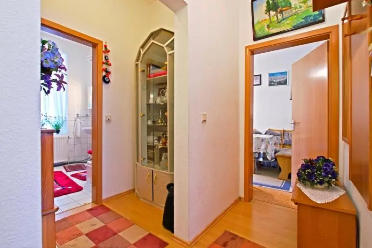 Id 4332  Private Apartment