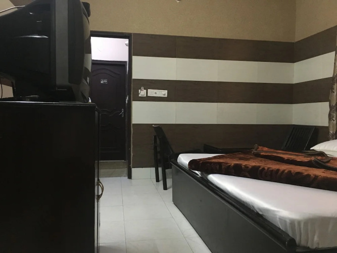Hotel Shri Amarnath Lodge