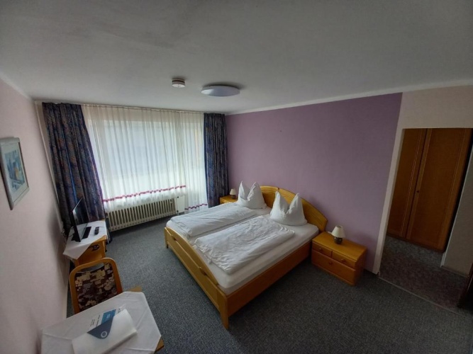 Economy Quadruple room