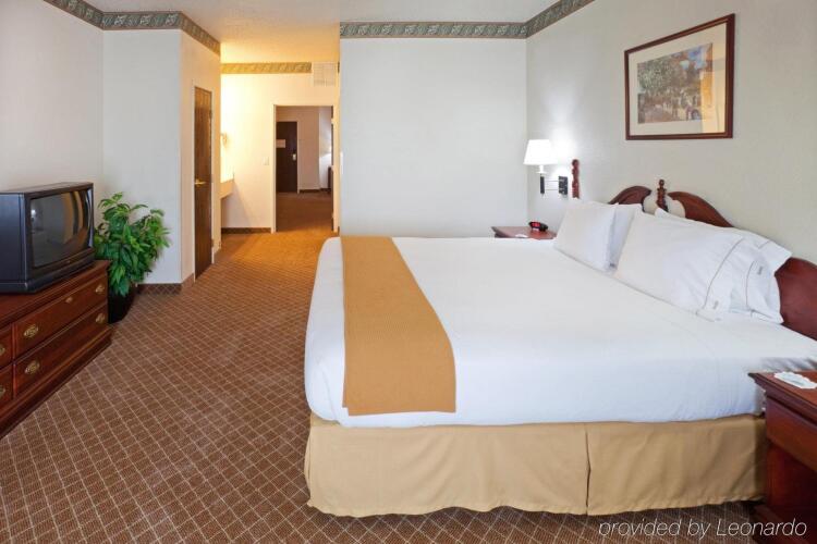 Country Inn & Suites by Radisson, Austin North (Pflugerville), TXOver view
