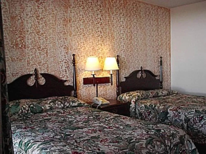Economy Inn