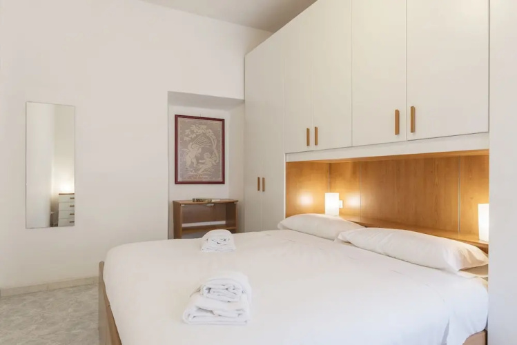 Testaccio Colourful Apartment