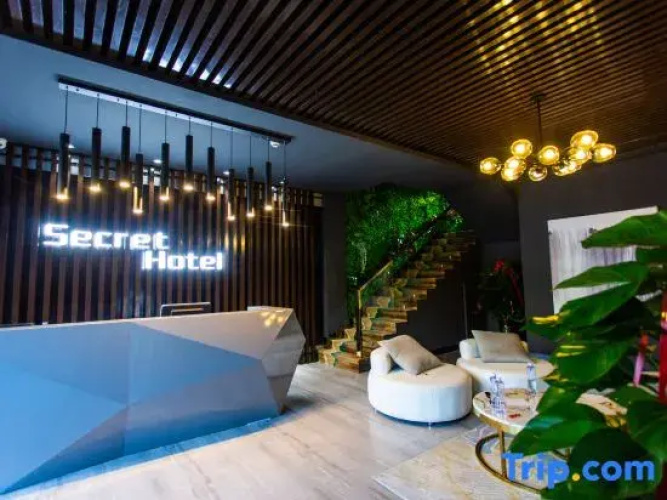 Secret Hotel