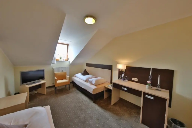Standard Single room