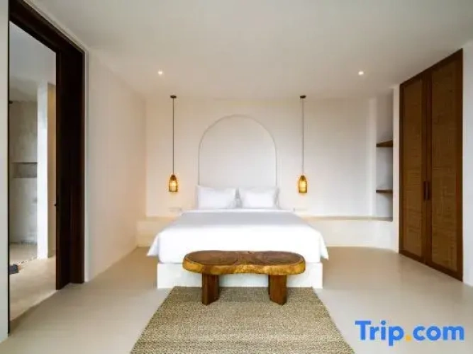 2 Bedrooms Villa