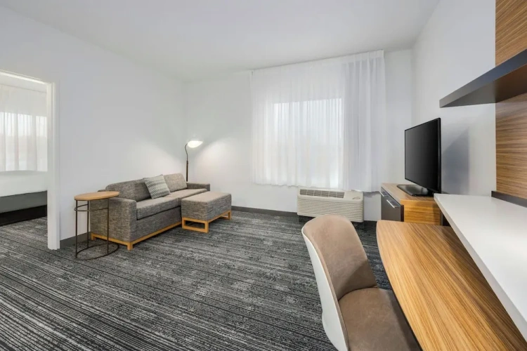1 Bedroom Suite