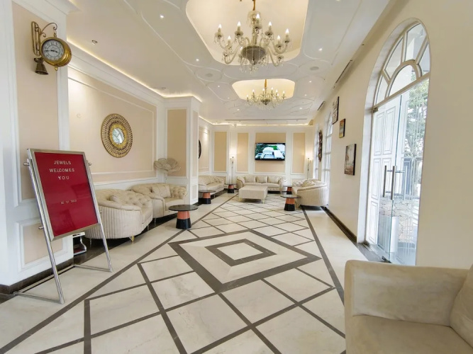 Jewels Resorts