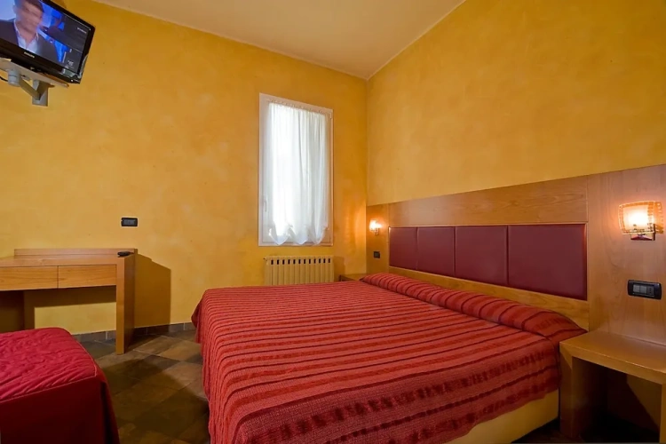 Standard Double room with view