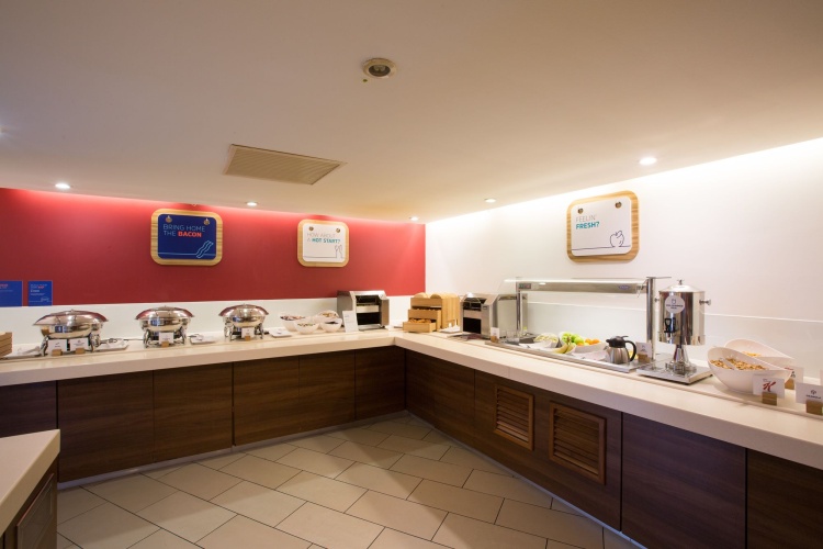 Holiday Inn Express Glasgow Airport photo 33