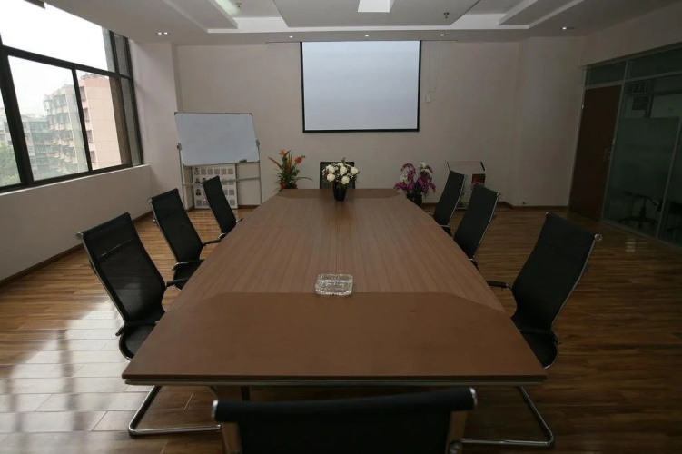 Yicheng Express Business Hotel