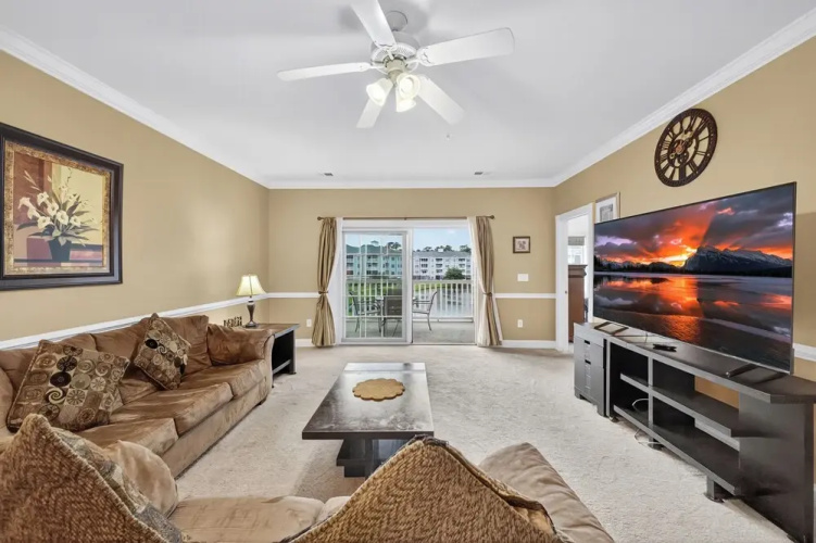 Magnolia Pointe Luster Leaf 4833-302