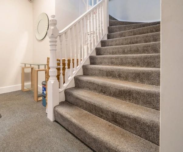 2 Bedrooms Classic Apartment