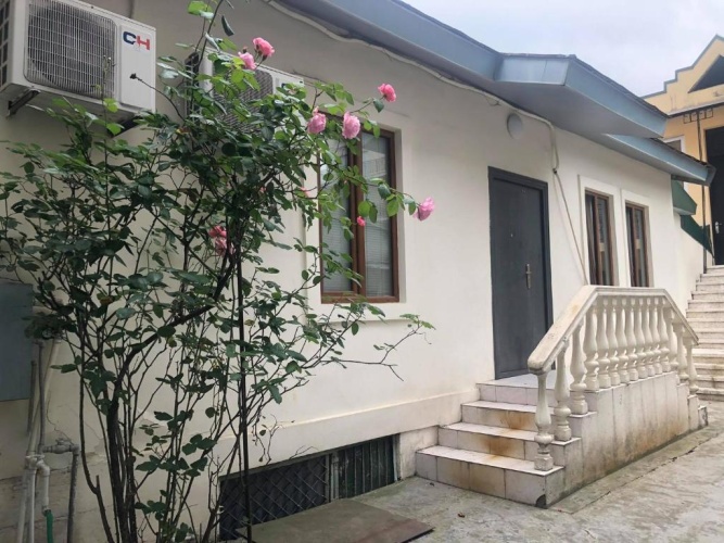3 Bedrooms Apartment