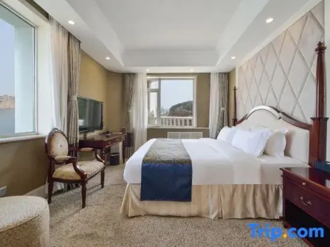 Suite with sea view