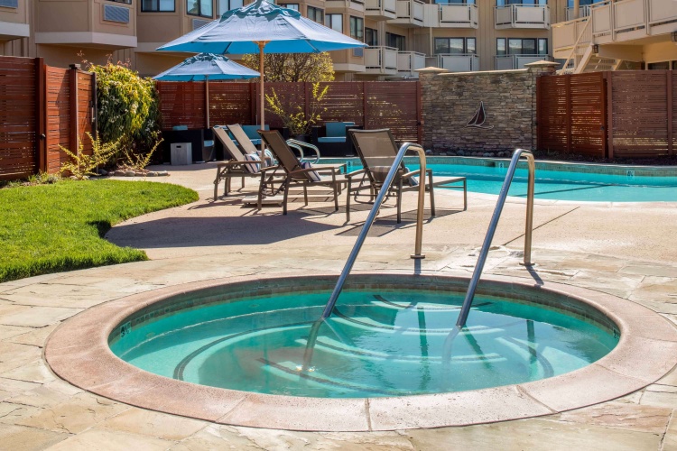 The Lodge At Tiburon photo 17