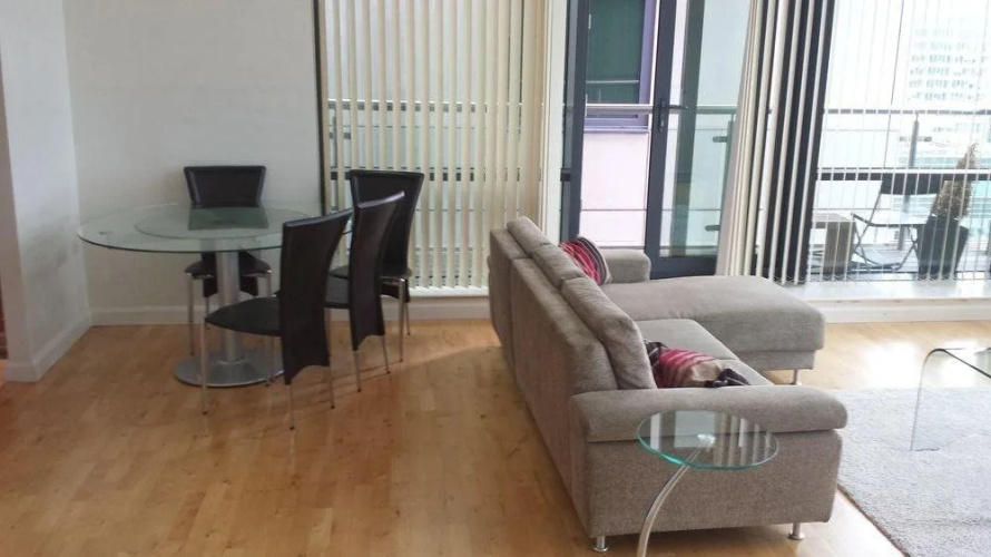 Discovery Dock Apartments West