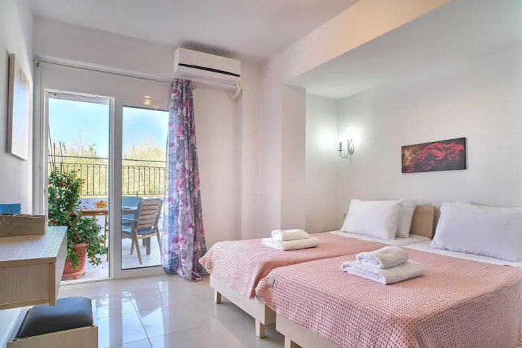 Lake View Suites