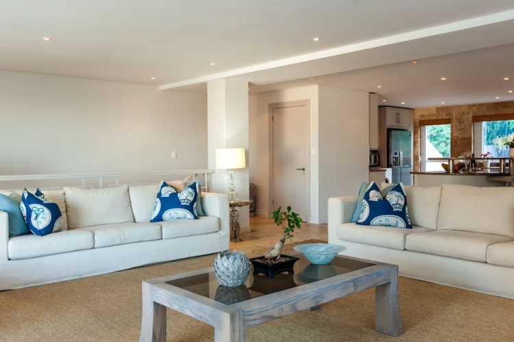 Geneva Drive Luxury Villa