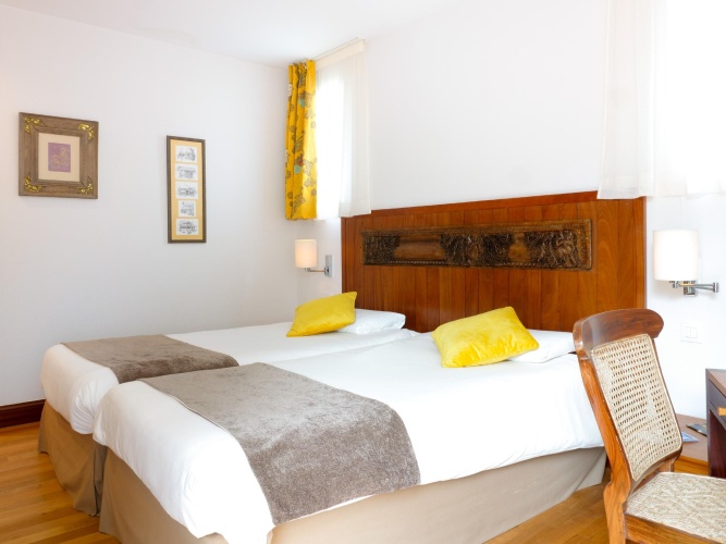Prestige Twin room