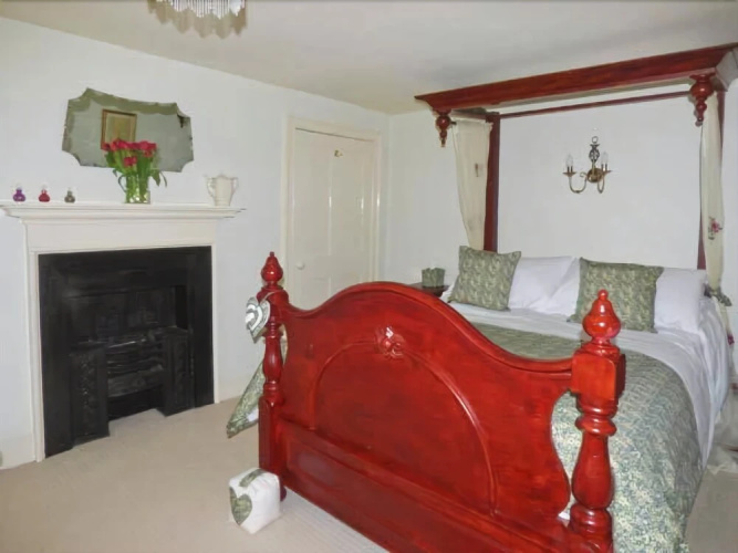 The White Cottage