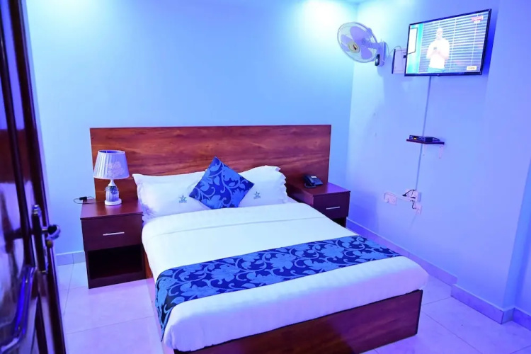 Blue Star Express Hotel