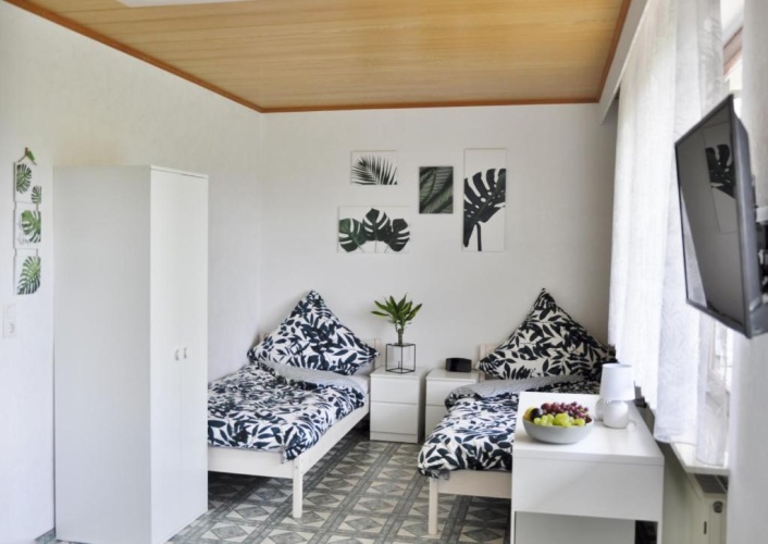 1 Bedroom Apartment
