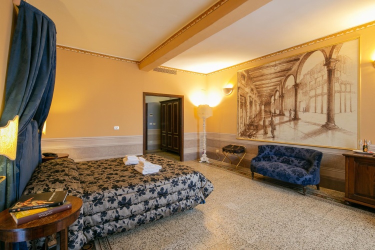 Superior Suite