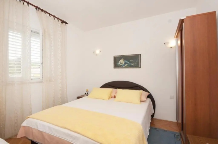 Apartments Sreca - 150m from beach