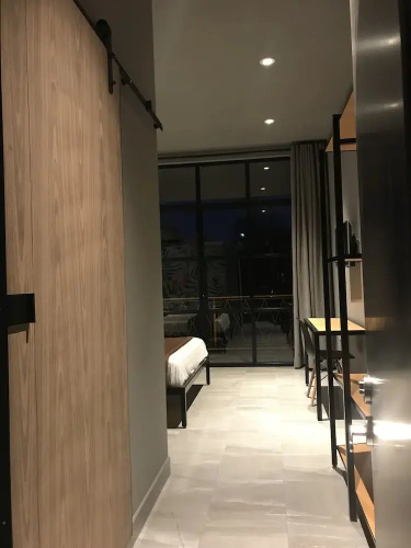 AR Luxury Suites