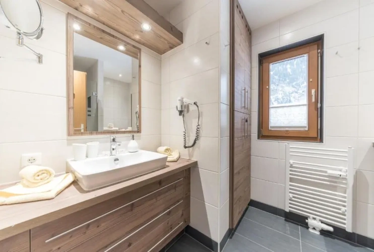 2 Bedrooms Apartment with balcony