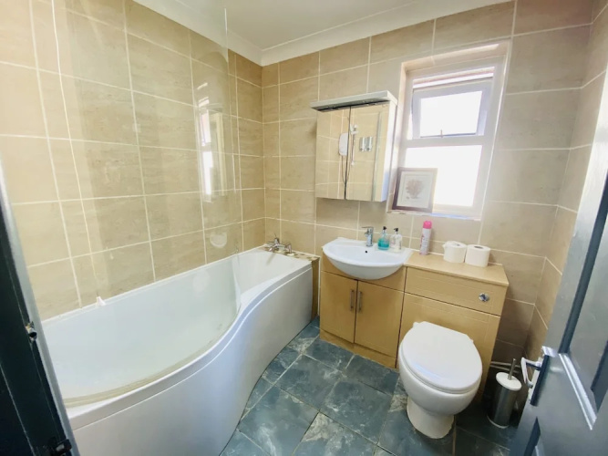 Hollybush Guest House