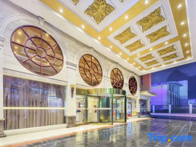 Vienna Hotel (Exposition center)
