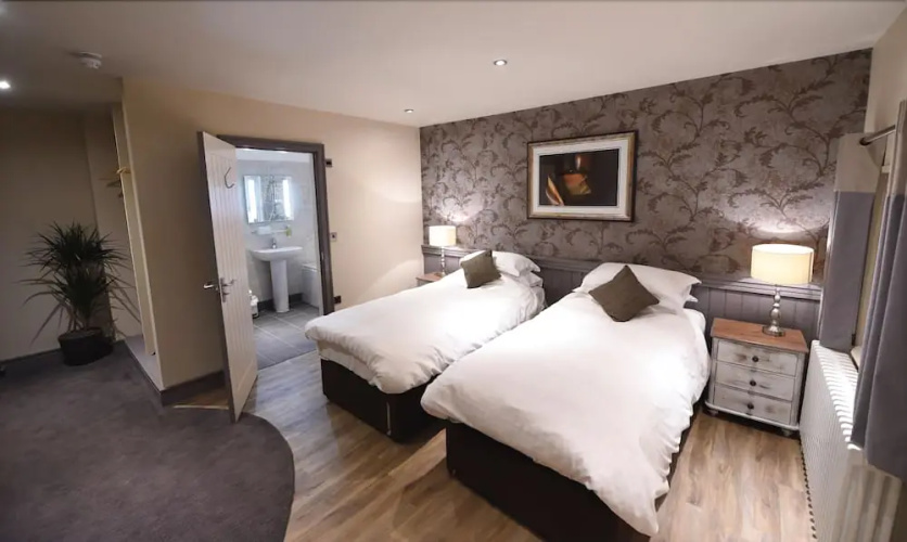 Kings Arms Hotel