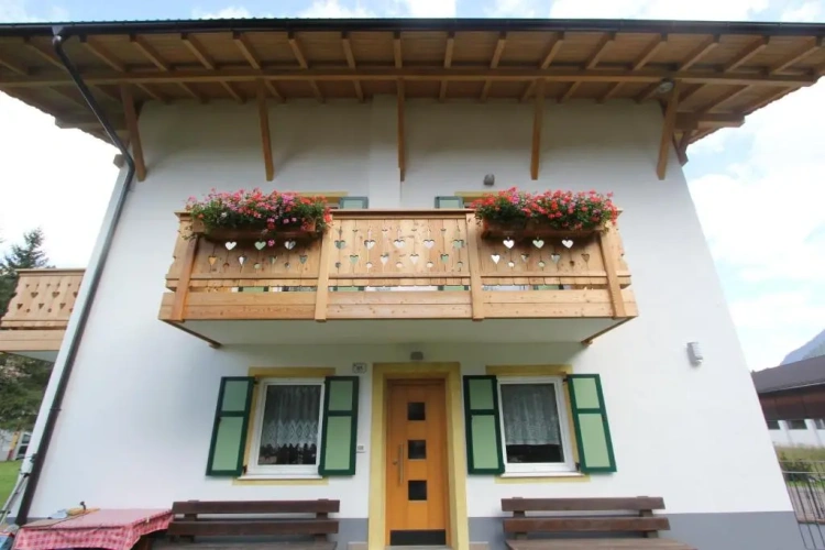 2 Bedrooms Apartment with garden view