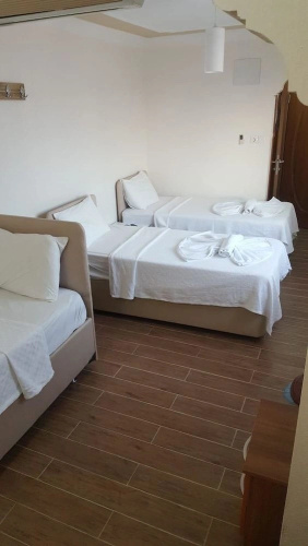 Ev Otel