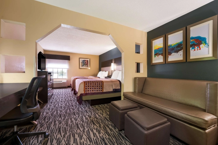 Quadruple Suite