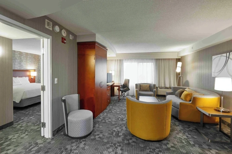 1 Bedroom Suite