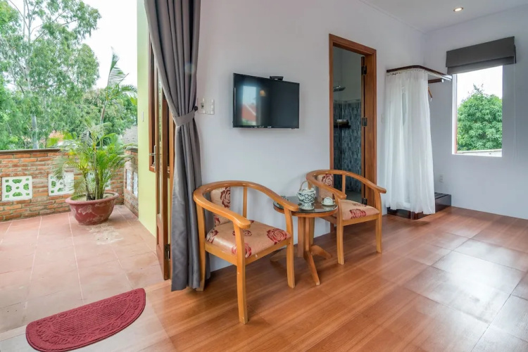 Blue Whale Homestay