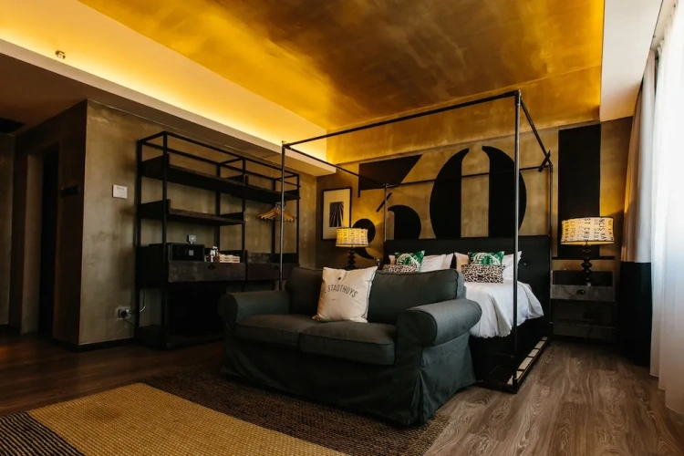 Premier Double room with city view
