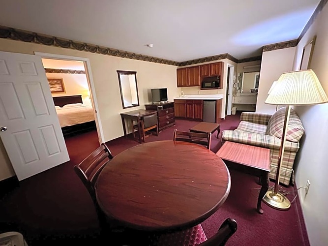 Deluxe Double Suite