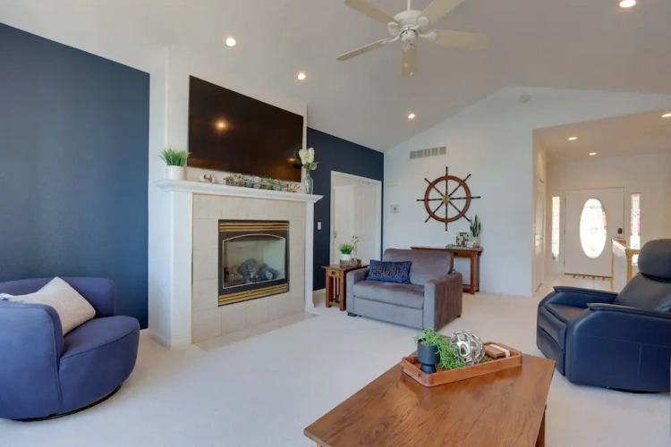 5 Bedrooms Cottage