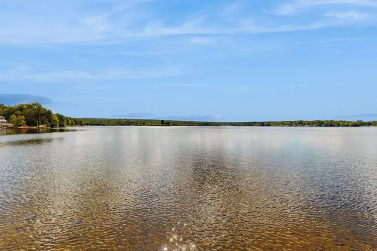 3 BR Lakefront House w/ Private Beach & Dock