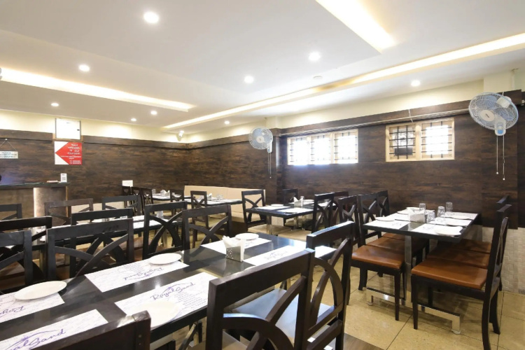 Royal Sand by OYO Rooms