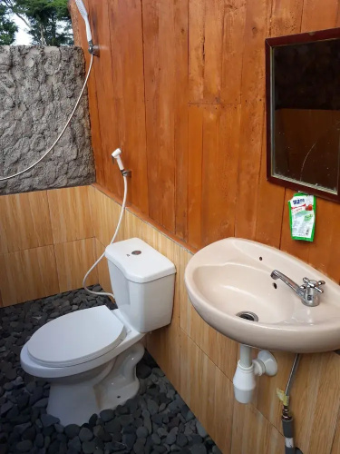 Menjangan Hostel