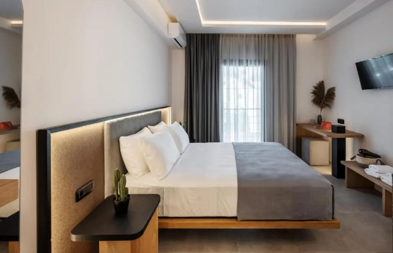 Chora Suites Skiathos