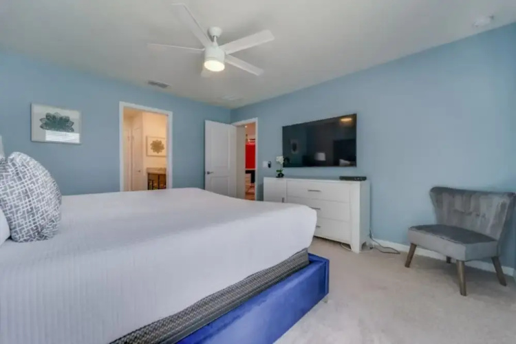 Best Windsor Island House