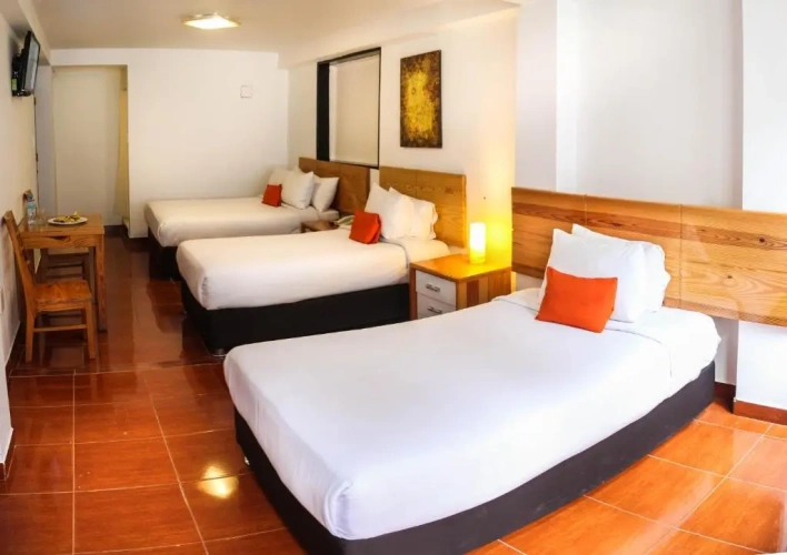Standard Triple room